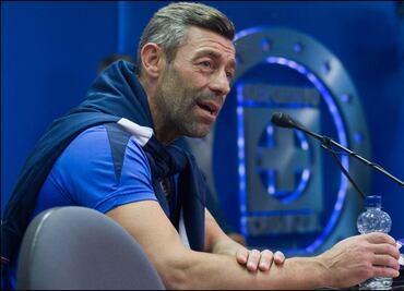 Pedro Caixinha se llevó a sus delanteros a cenar