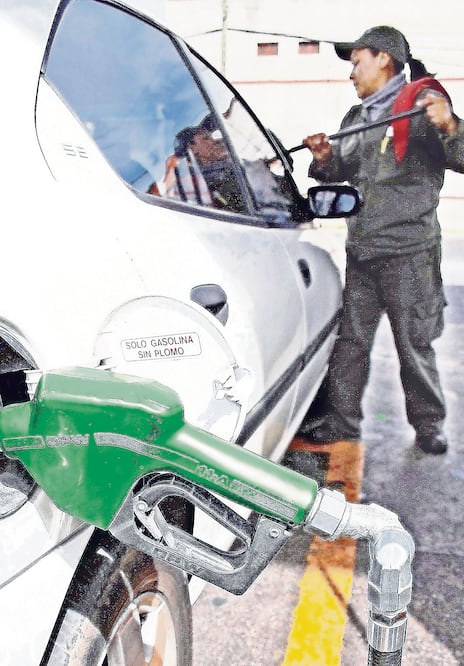 Dejan solo al PRI en el tema de las gasolinas