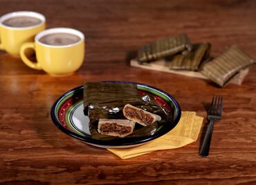 Tamales de mole para el Día de la Candelaria