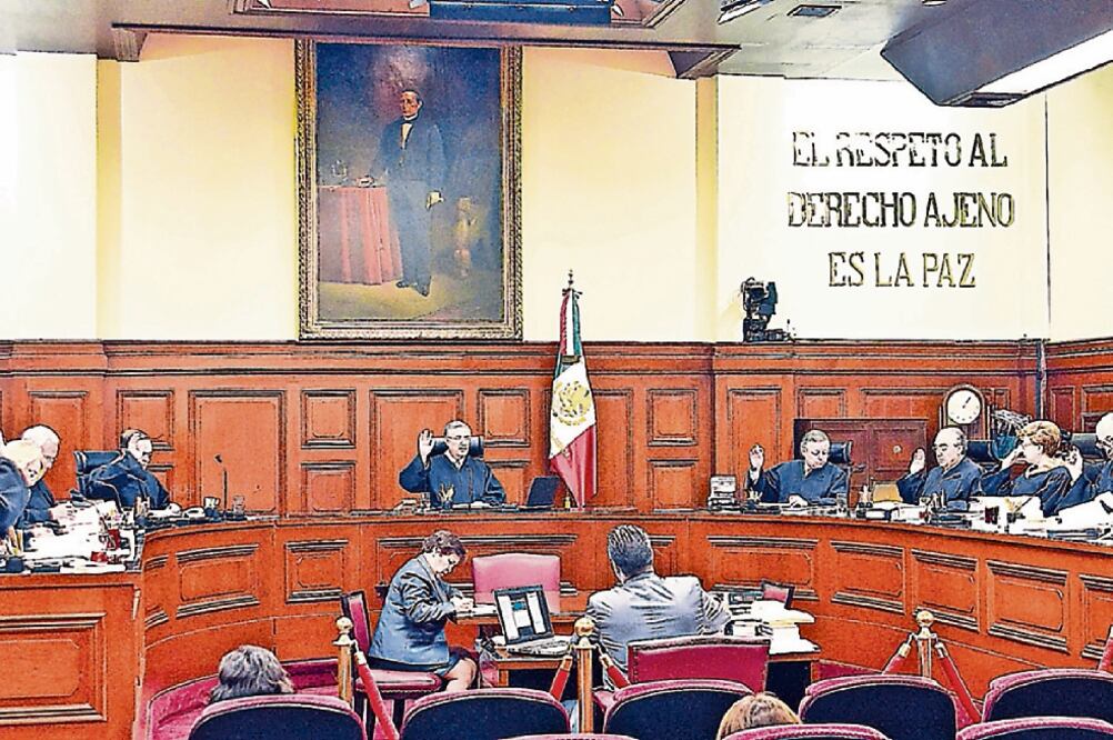 La SCJN resolvió que las empresas de radiodifusión, al ser concesionarias de un bien de servicio público, deben cumplir con las normas del Estado (ARCHIVO EL UNIVERSAL)