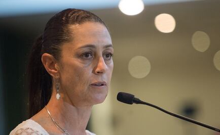 Sheinbaum pide destituir a líder de bomberos por agresión a periodistas