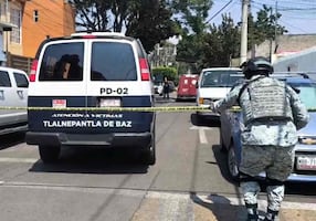 Hallan cuerpo de mujer sin vida en vivienda de Tlalnepantla; autoridades acordonan y resguardan la zona