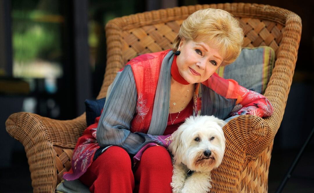 La actriz y cantante estadounidense Debbie Reynolds, madre de Carrie Fisher, falleció a los 84 años.