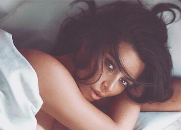 Kim Kardashian presume ropa interior con glitter e incendia Instagram