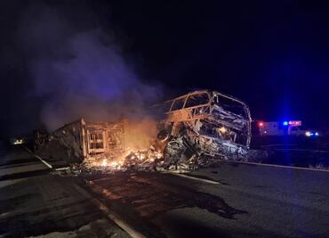 Sube a 23 el número de fallecidos en choque de autobús en la autopista Mazatlán-Culiacán
