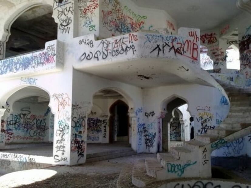 Paraísos y mansiones, las otras casas de los narcos en México