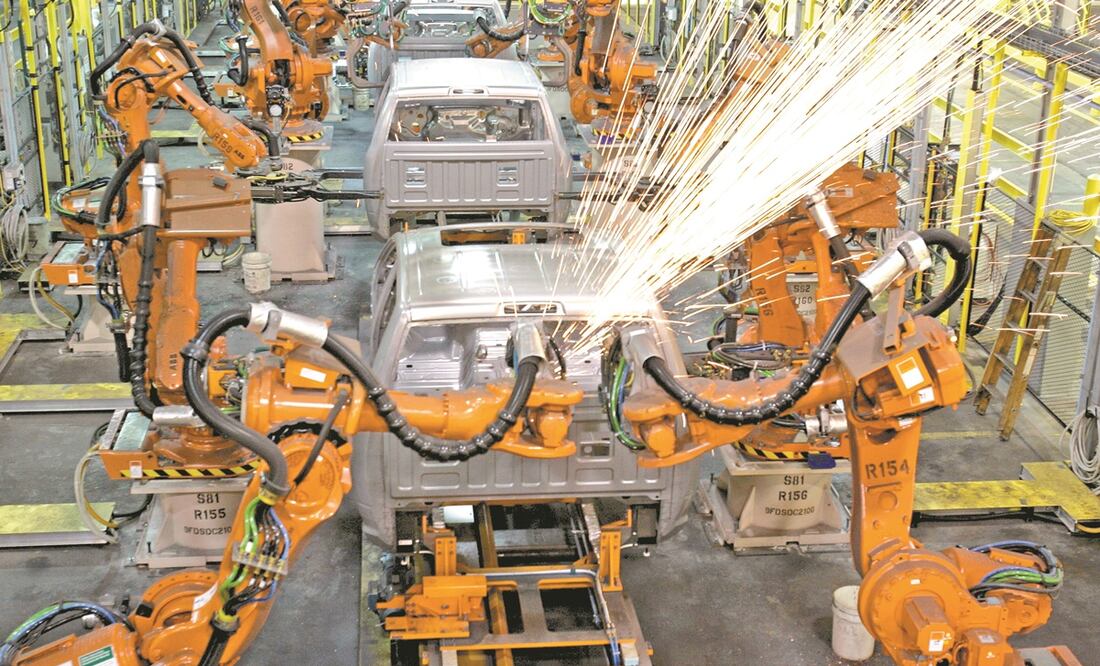 En julio creció 0.4% la exportación de unidades pesadas comparadas con las de junio pasado. Foto: ARCHIVO EL UNIVERSAL