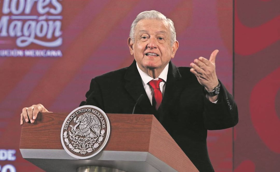 El presidente López Obrador cuestionó de nuevo al INE. Foto: Carlos Mejía/ EL UNIVERSAL.