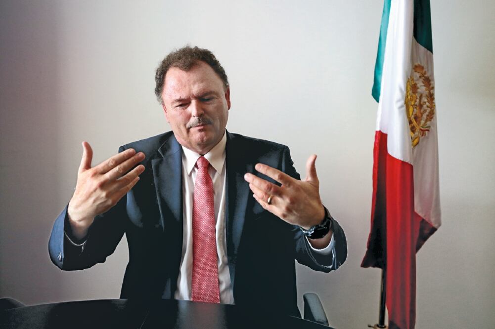 Ernesto Gándara Camou, Secretario del Consejo Político Nacional del PRI (JENNIFER NAVA. EL UNIVERSAL)