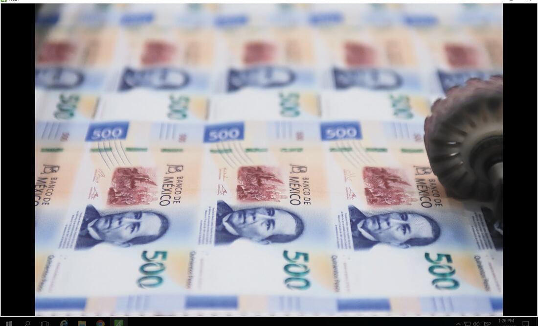 Amid the spread of COVID-19, the collapse of oil prices, and a mild recession, Mexico is going through a difficult financial time - Photo: Carlos Zepeda/EL UNIVERSAL