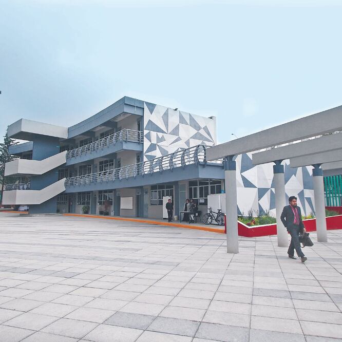 A clases. El 9 de septiembre el IES comenzará el ciclo escolar 2019-2020, con una matrícula de 8 mil 33 estudiantes de nivel universitario. ARCHIVO EL UNIVERSAL