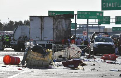 Son 17 y no 19 las víctimas de accidente en la México-Puebla: Fiscalía Edomex