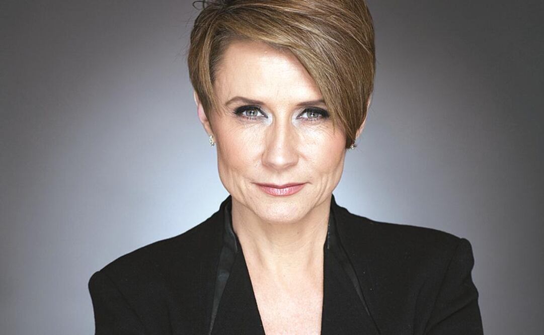 Denise Maerker dijo que le enoja el actuar que ciertos al aceptar el pago para mandar mensajes en redes sociales FOTO: Archivo