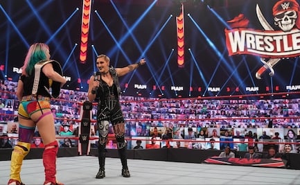 Rhea Ripley va por el campeonato femenil de Raw y hacer historia en Wrestlemania 37