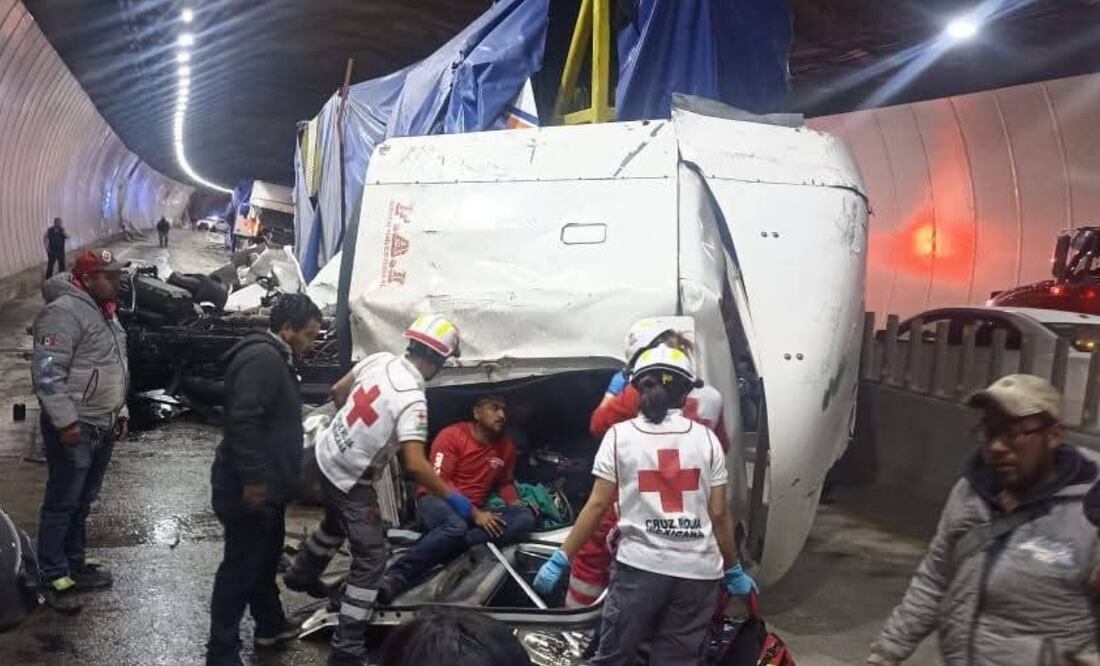 Accidente en autopista México-Naucalpan deja 13 personas heridas(10/07/2025). Foto: Especial