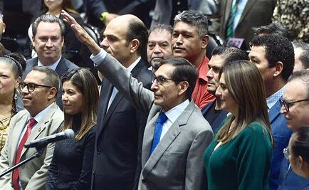 Rogelio Ramírez de la O rinde protesta como titular de la SHCP; acto duró 3 minutos