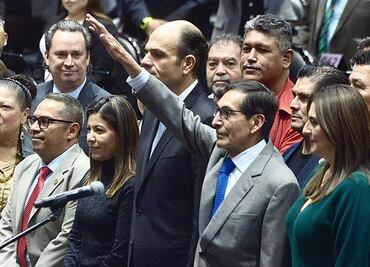 Rogelio Ramírez de la O rinde protesta como titular de la SHCP; acto duró 3 minutos