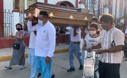 Suspenden servicio de taxi en Pinotepa Nacional, Oaxaca, tras asesinato de 3 conductores