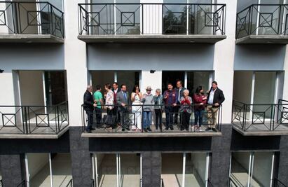 Más del 90% de las viviendas dañadas por los sismos se han entregado, afirma Batres