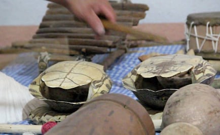Recuperan tradición de los instrumentos prehispánicos
