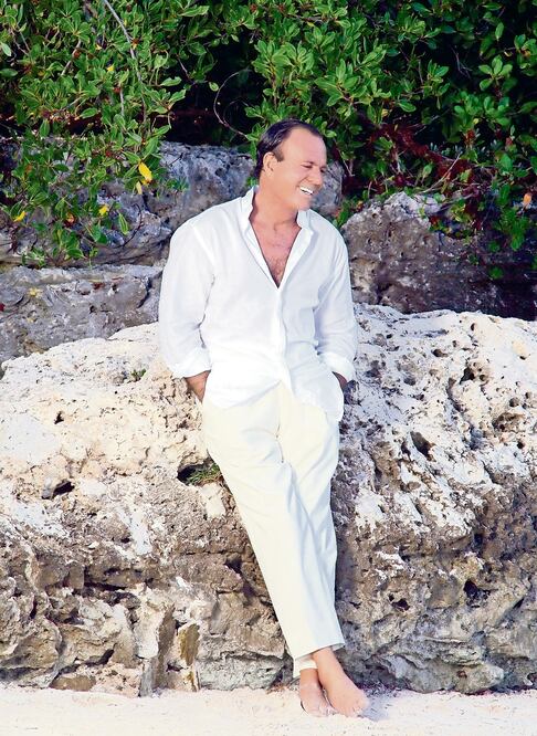 El artista español repitió la experiencia de dedicarle un disco a México, pero dice que ahora lo hizo mucho mejor (SONY MUSIC)