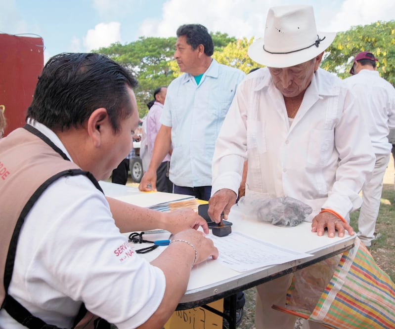 Traducciones inadecuadas, gente que no se desplazó por falta de recursos y participantes que eran integrantes de los gobiernos municipales fueron las fallas que señaló la ONU-DH de la consulta sobre el Tren Maya. Foto: ARCHIVO EL UNIVERSAL