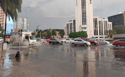 Batres propone se usen materiales especiales en calles que permitan infiltración de agua para evitar inundaciones