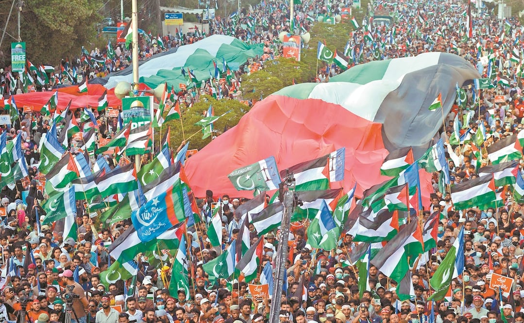 Simpatizantes de la causa palestina en Karachi, Paquistán. Foto: RIZWAN TABASSUM. AFP