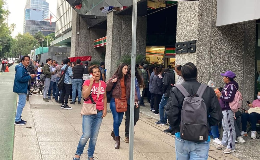 Las piezas conmemorativas se forjaron para celebrar los 100 años de este icónico parque en la Ciudad de México. Foto: Twitter