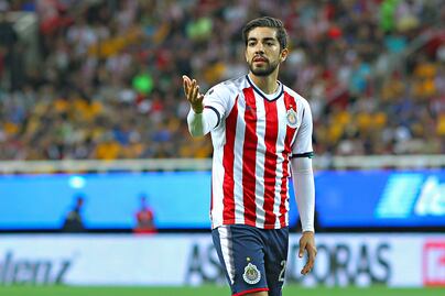 Chivas pide aguantar anuncio de venta de Pizarro