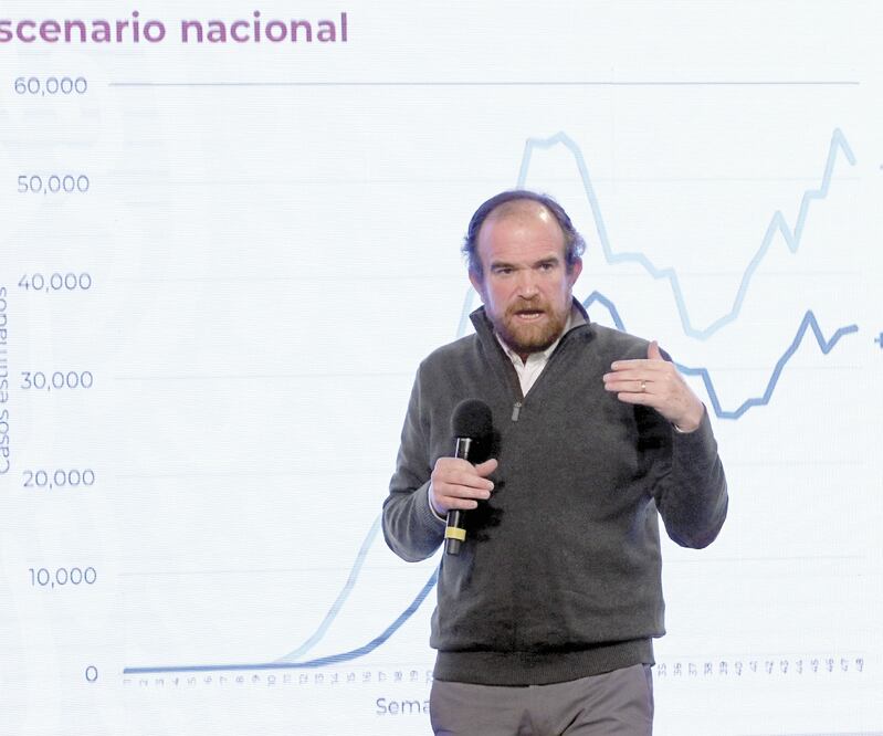 Ruy López Ridaura, director General de Cenaprece, destacó ayer que la tasa de positividad es de 41%. CARLOS MEJÍA. EL UNIVERSAL