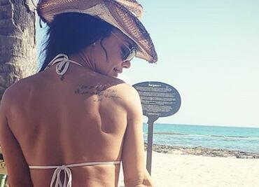 Lis Vega muestra su trasero en diminuto bikini