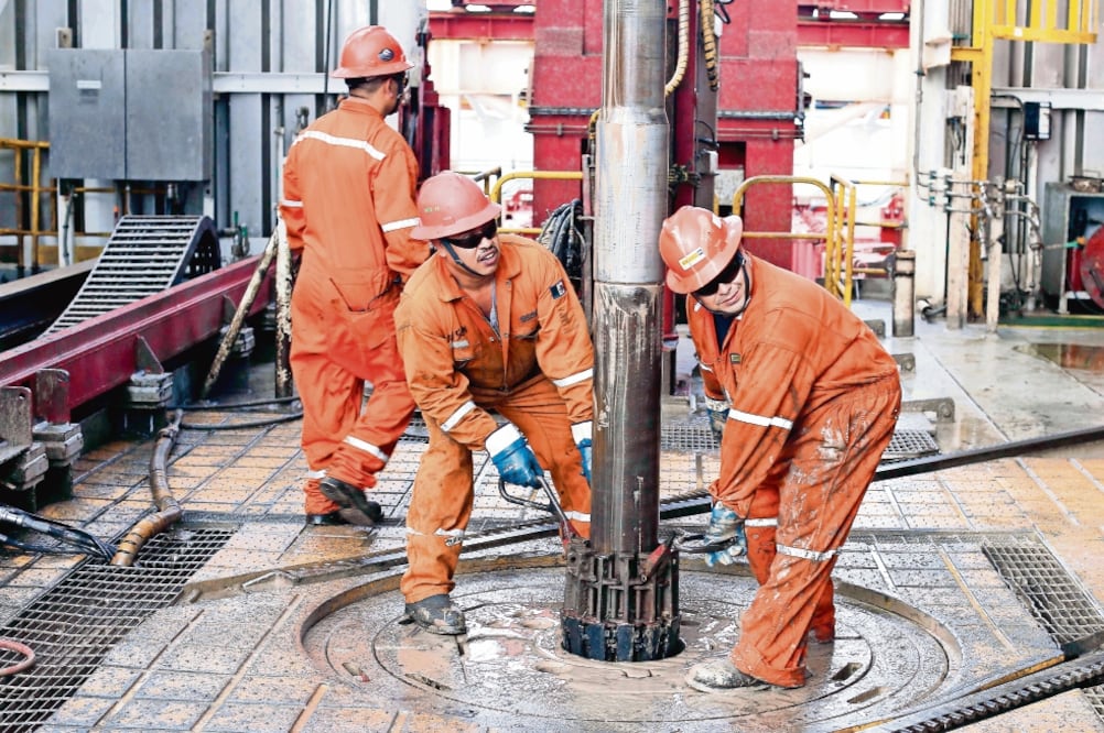 Industria a la baja, inflación al alza