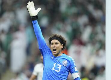 Guillermo Ochoa perdió su vuelo y llegará "tarde" a la concentración de la Selección Mexicana