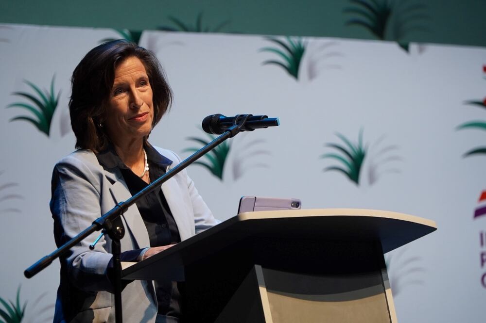 La subsecretaria general de las Naciones Unidas, Melissa Fleming, durante su conferencia magistral/ Caniem