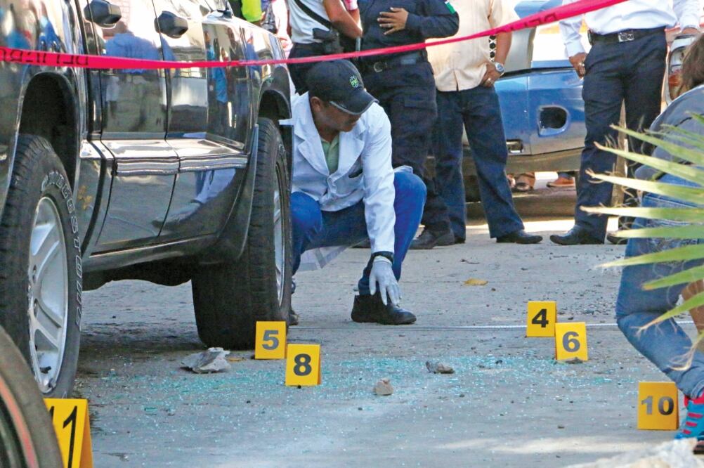 Ciudadanos urgen a implementar de forma inmediata la Declaratoria de Protección de Seguridad Interior en Acapulco, debido a la elevada violencia. (ARCHIVO EL UNIVERSAL)