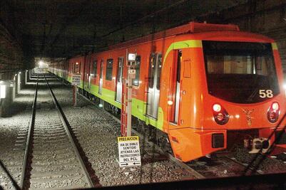 Línea 2 del Metro sin servicio; presuntamente una persona se arrojó a las vías