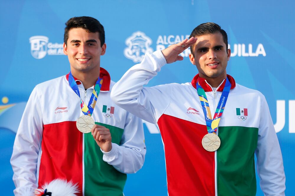 Andrés Villarreal e Iván García en la premiación. FOTO: Imago7