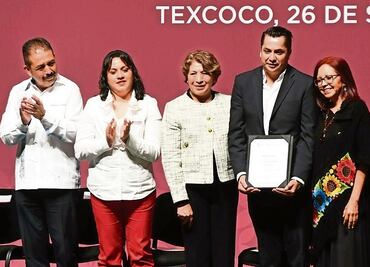 Entregan basificaciones a 600 docentes en Edomex