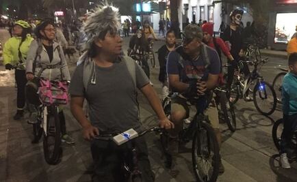 Da inicio paseo ciclista por el Día de Muertos