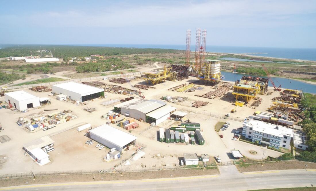 De acuerdo con la Secretaría de Energía, la refinería de Dos Bocas, Tabasco, tendrá un costo de 8 mil millones de dólares y se construirá en tres años; se estima que tendrá una vida útil de 20 años: Foto/ARCHIVO EL UNIVERSAL