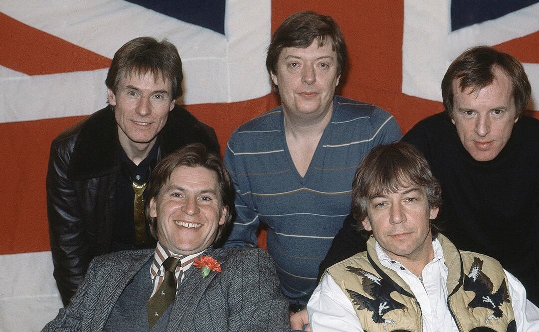 Hilton Valentine, Chas Chandler, John Steel (atrás); Alan Price y Eric Burdon al frente. Foto: AP