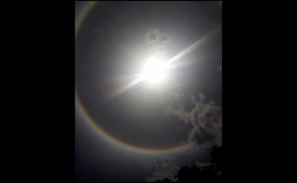 Halo solar, tornado y lluvias sorprenden a habitantes de Cancún