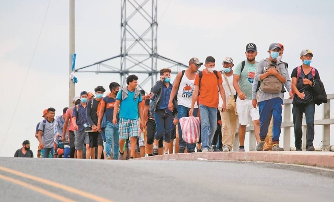 Personal del INM se hizo cargo del traslado de los migrantes. Foto: Archivo/EL UNIVERSAL