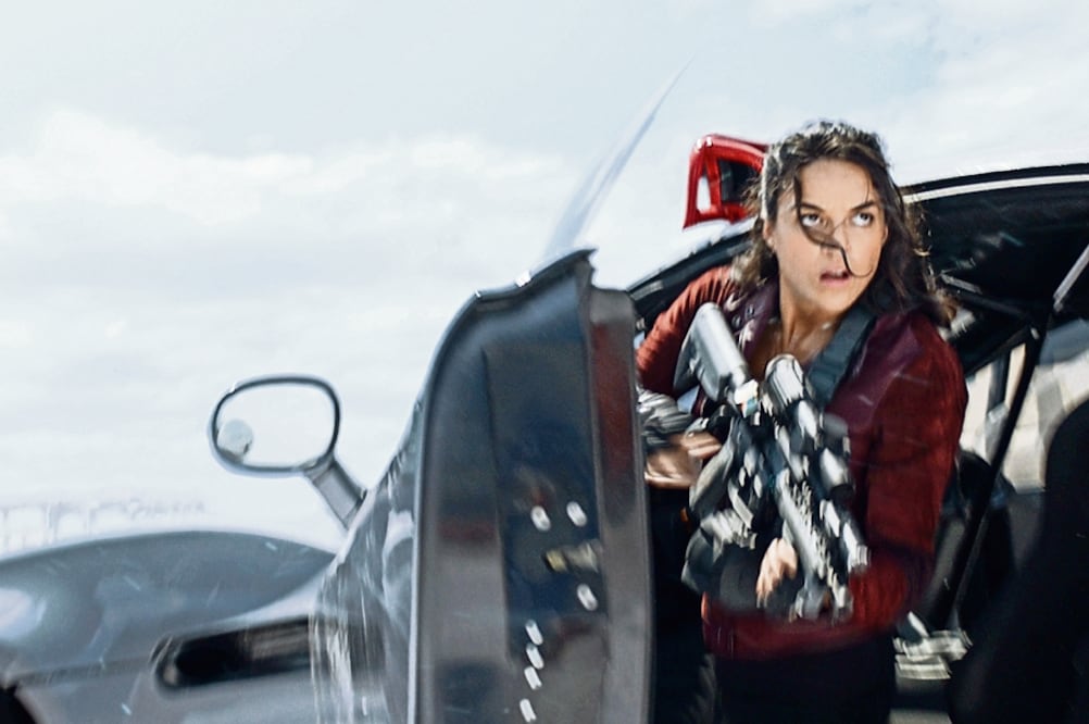 Rápidos y Furiosos 8: Una cinta ridícula e inverosimil (CORTESÍA)