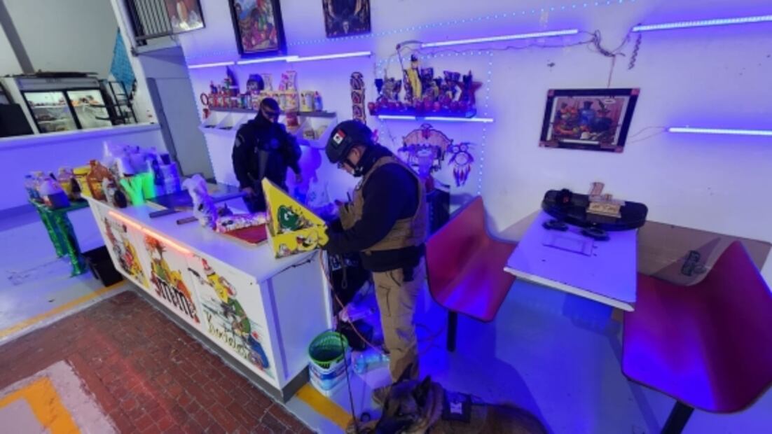 FOTOS: Dinero, armas y hasta bocinas: lo encontrado en el Cereso 3 de Cd. Juárez