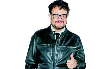 Syntek prefiere perder fans que dejar de ayudar a niños