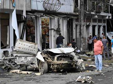 Explotan 3 coches bomba en Colombia; reportan al menos 4 muertos y varios heridos