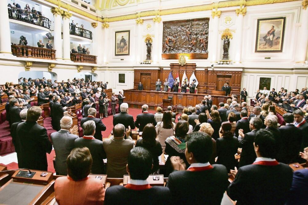 Tras el reciente asesinato del periodista Javier Valdez, diputados de la UE consideran urgente que el Parlamento Europeo se pronuncie contra las agresiones a periodistas y líderes comunitarios en México (ARCHIVO EL UNIVERSAL)