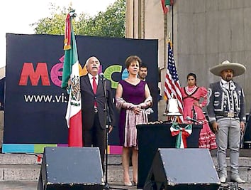 Se retira cónsul de México en Denver